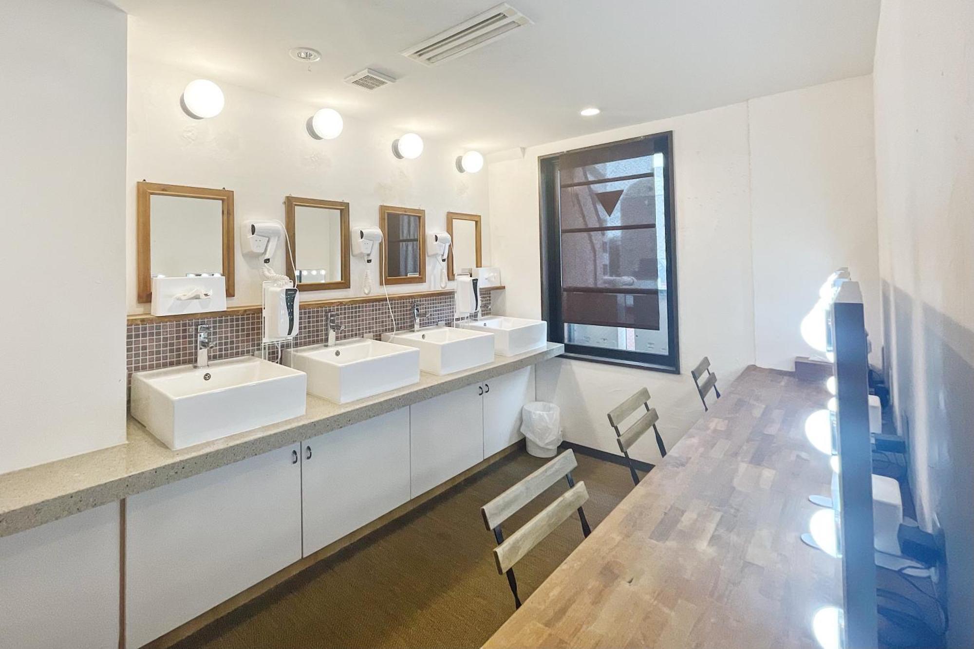 Hostel Lodging Tokyo Ueno מראה חיצוני תמונה